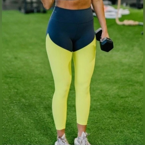 Zyia Active Neon Yellow Parallel Luxe Leggings Sz 4 - Picture 1 of 14
